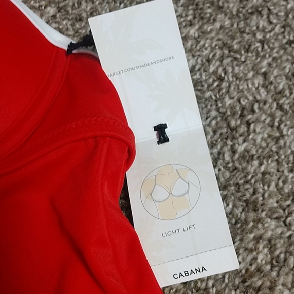 Swimsuit - Picture 3 of 7